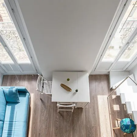 Beautiful Flat 2 Min Away From The And With Balcony In - Welkeys 니스